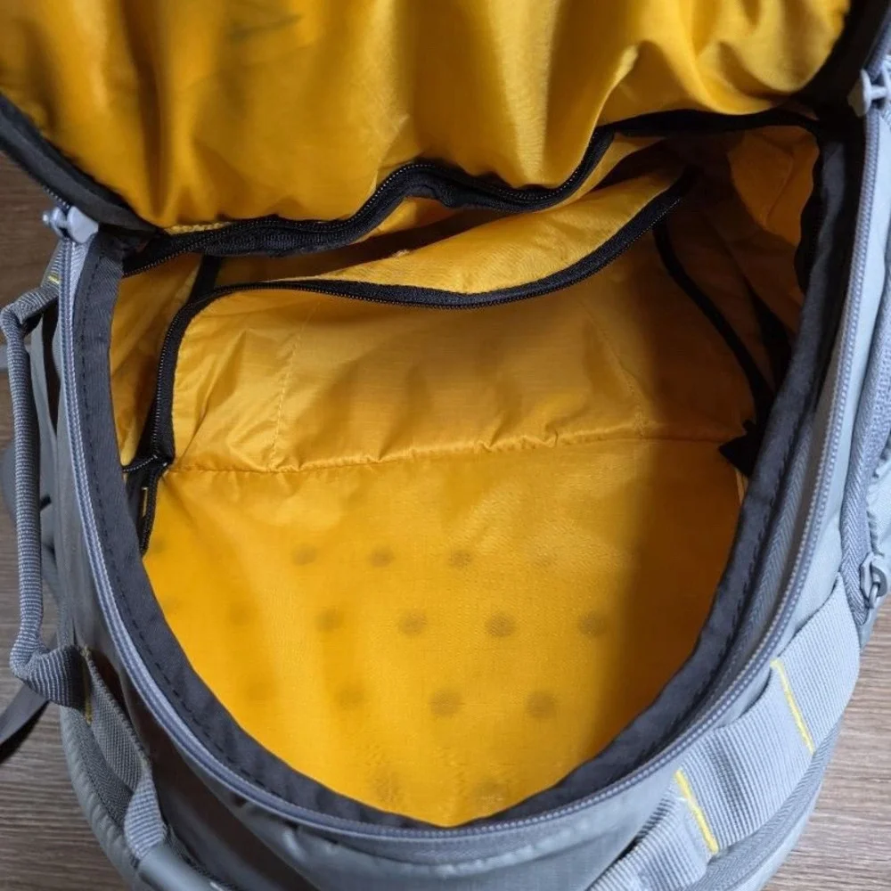 KATA Bumblebee UL-222 Camera Backpack Gray DSLR 17